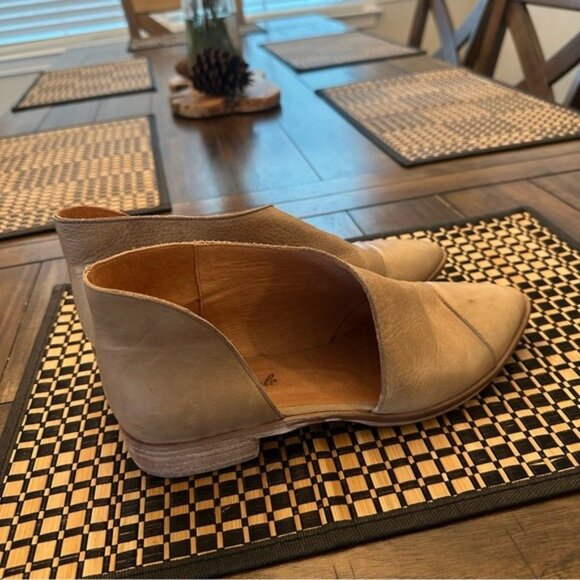 Free People Beige Leather Flats - Picture 4 of 12
